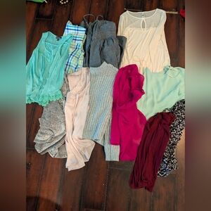 Women's Small Medium Assorted Tops Box
